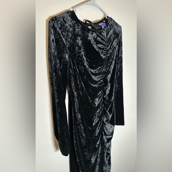 Future Collective Women’s L Black Velvet Ruched Open Back A-line Dress - Picture 6 of 9